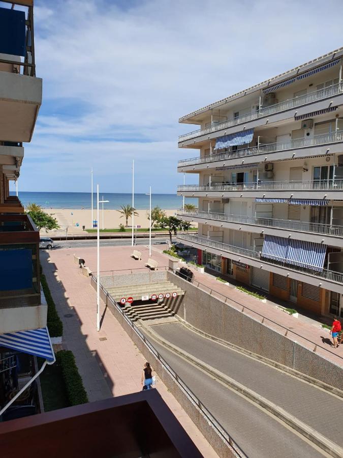 Apartamento Las Arenas Primera Linea Lateral, Playa De Gandia Appartamento Esterno foto